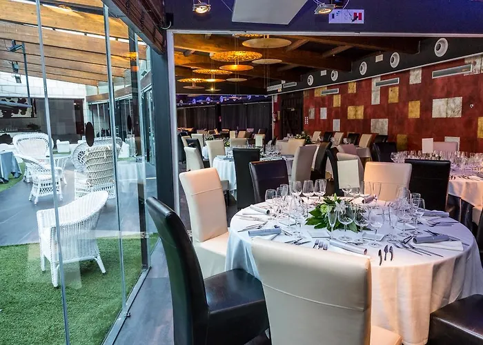 Casa Del Abad 암푸디아